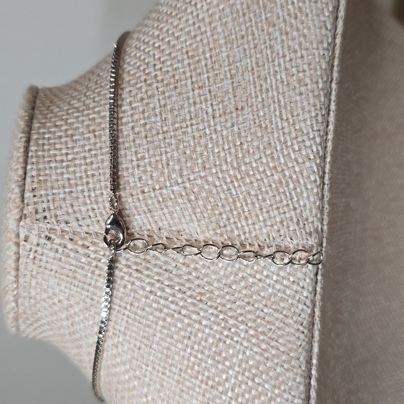 Glass Necklace - Picture 2 of 8